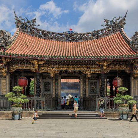 ▲興建於1738年的龍山寺，是台北最具代表性的景點之一。（圖／翻攝自艋舺龍山寺臉書）