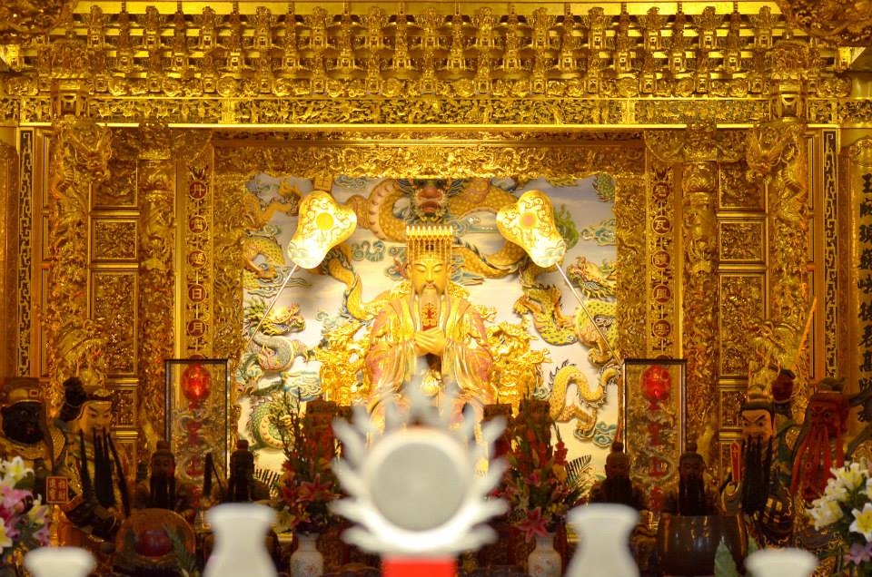 ▲天赦日會拜玉皇大帝，而在天赦日出生的人，就是台灣人俗稱的「天公囝仔」。（圖／翻攝自鳳山天公廟粉專）