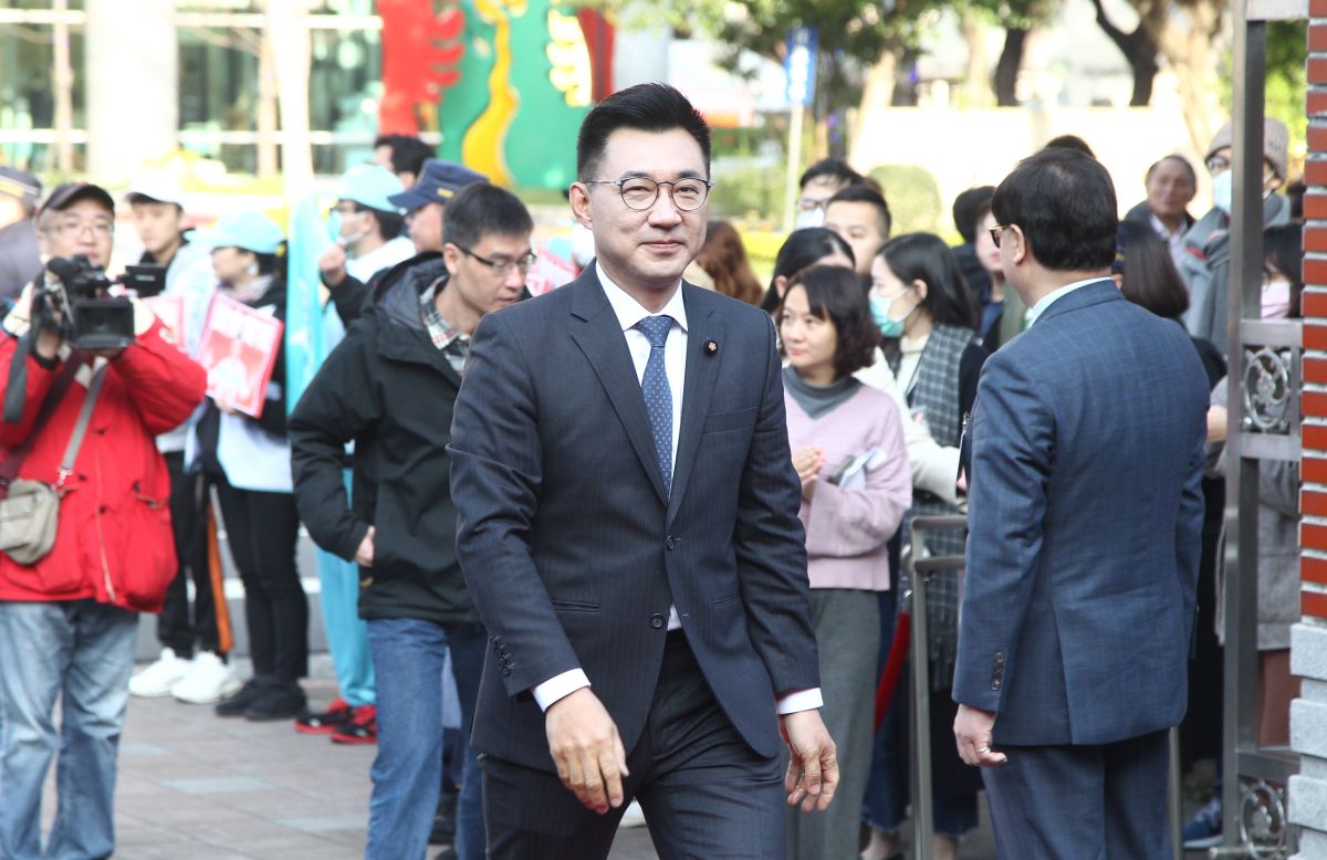 ▲國民黨主席江啟臣與台南議員謝龍介今天到高雄錄製節目「謝謝琳來了」， 一同來介紹高雄美食時表示，韓市府政績可檢驗他相信韓國瑜會做好市政。（圖／Nownews資料照片）