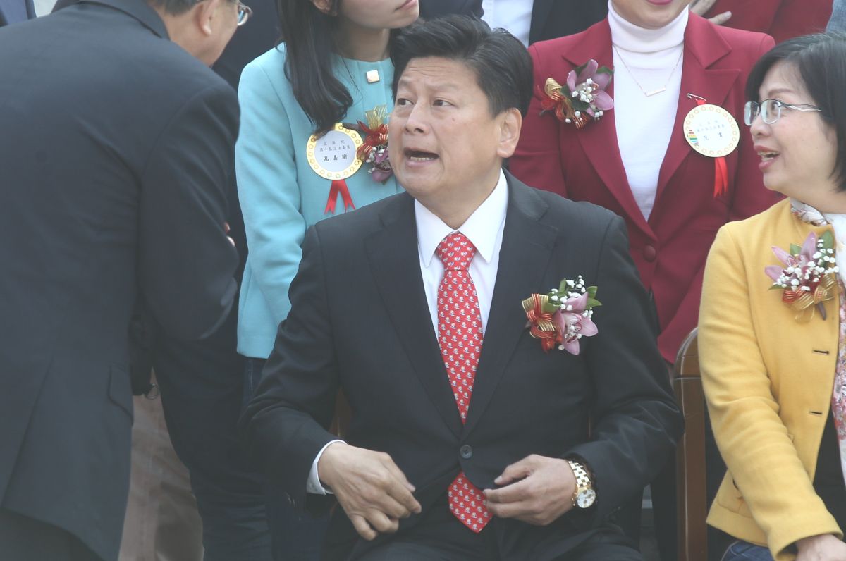 ▲新科無黨籍立委傅崑萁在立法院第十屆第一會期前來報到。（圖／記者葉政勳攝 , 2020.02.01）