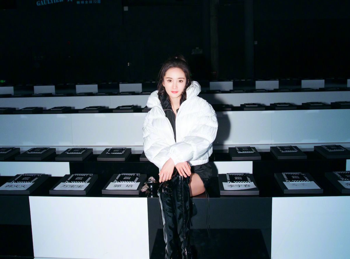 ▲楊冪捐款20萬人民幣，竟然遭酸民嗆「捐太少」。（圖／翻攝楊冪微博）