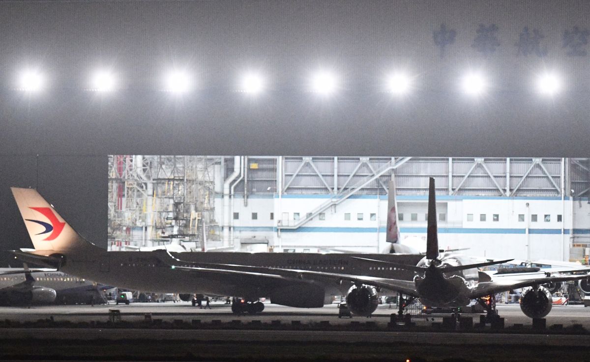 ▲武漢台商包機返台，班機於3日晚間11時40分抵達桃園機場。（圖／記者林柏年攝, 2020.02.03）