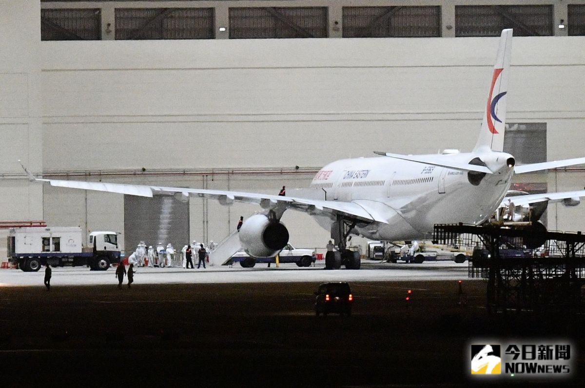 ▲首批台商日前從大陸武漢市返台，結果爆出機上人員與名單不符，且多數人都是和徐正文關係良好的台商，引發輿論砲轟。（圖／NOWnews資料照片）
