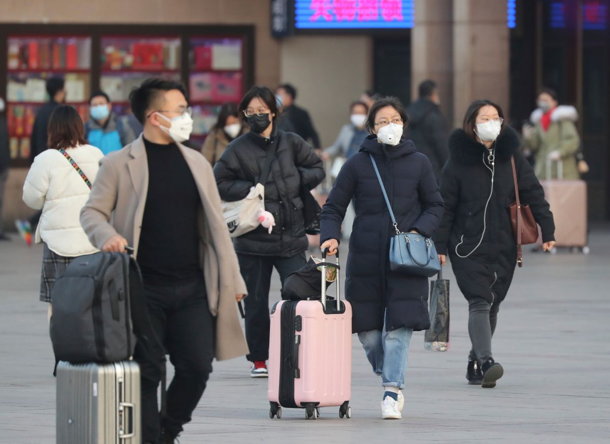 
▲江西省會南昌市公告， 6 日起全市所有村莊、小區、單位實行「封閉式管理」。圖為近日大陸人民防疫資料照。（圖／美聯社／達志影像）
