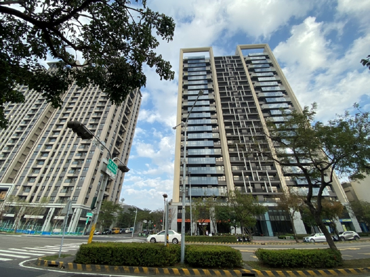 ▲台南北區受惠於海安路三段群聚知名建商新大樓，交屋潮帶動交易量能提升。（圖／信義房屋提供）