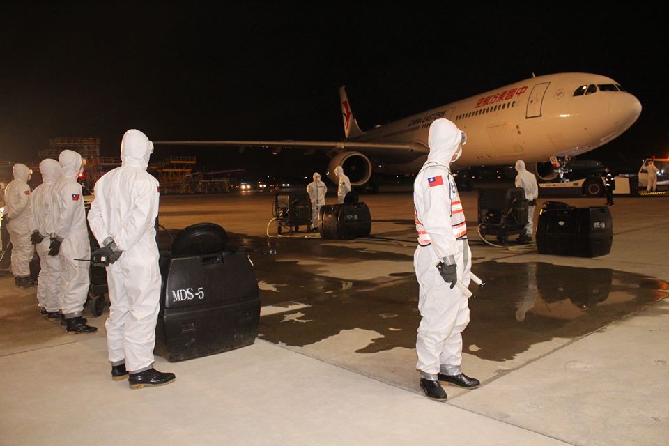 ▲不在入境許可名單算「偷渡」？知情人曝 2 現況。（圖／翻攝自陸軍司令部臉書）