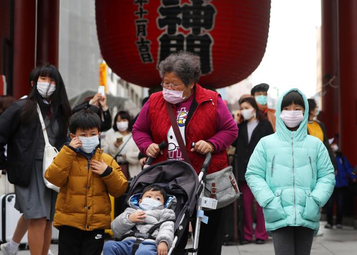 ▲中國爆發的武漢肺炎疫情延燒，連帶影響到日本觀光業。（圖／美聯社／達志影像）