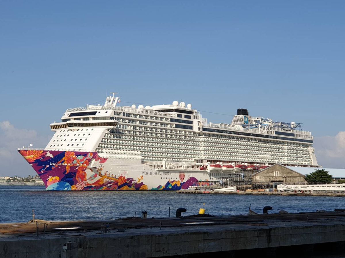 ▲防範武漢肺炎疫情延燒，台灣港務公司針對前來高雄港的郵輪，進行全面加強防疫戒備。(圖／記者黃守作攝)