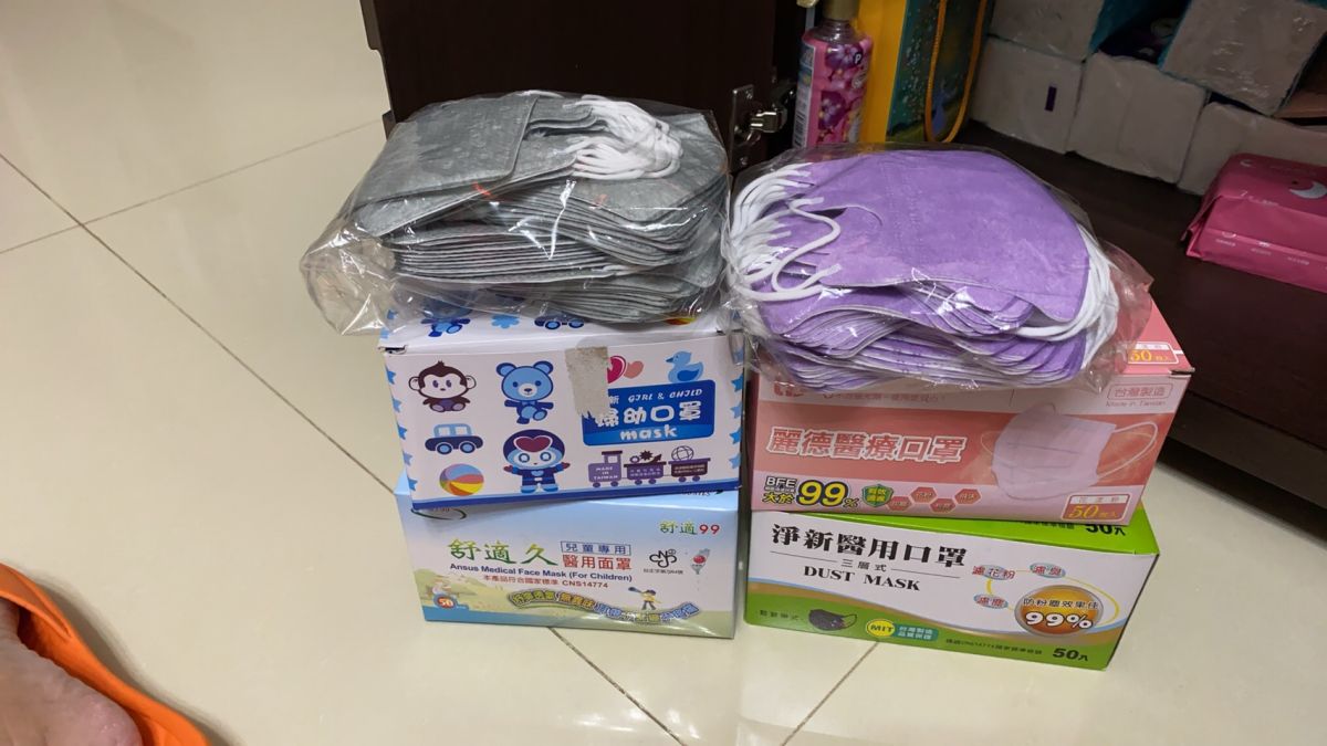 ▲武漢肺炎延燒，不少人出門都會戴口罩。（圖／讀者提供）
