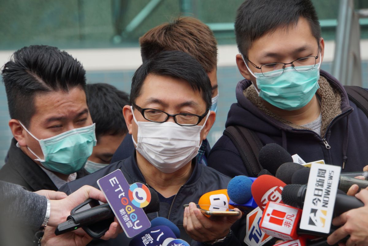 湖北台灣同胞返台救援會長徐正文居間聯繫武漢台商包機返台，現今卻引發爭議。（圖/記者呂炯昌攝）