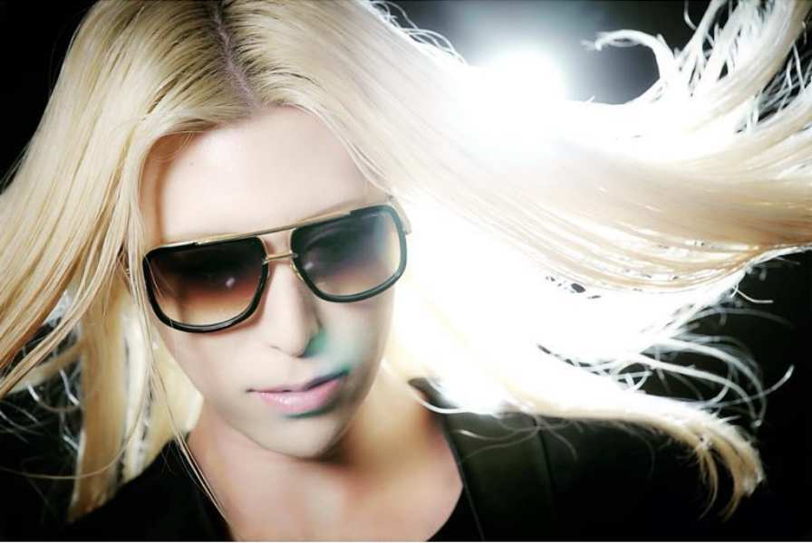 ▲日本「第一牛郎」羅蘭日前來台，全程沒戴口罩。（圖／羅蘭IG）
