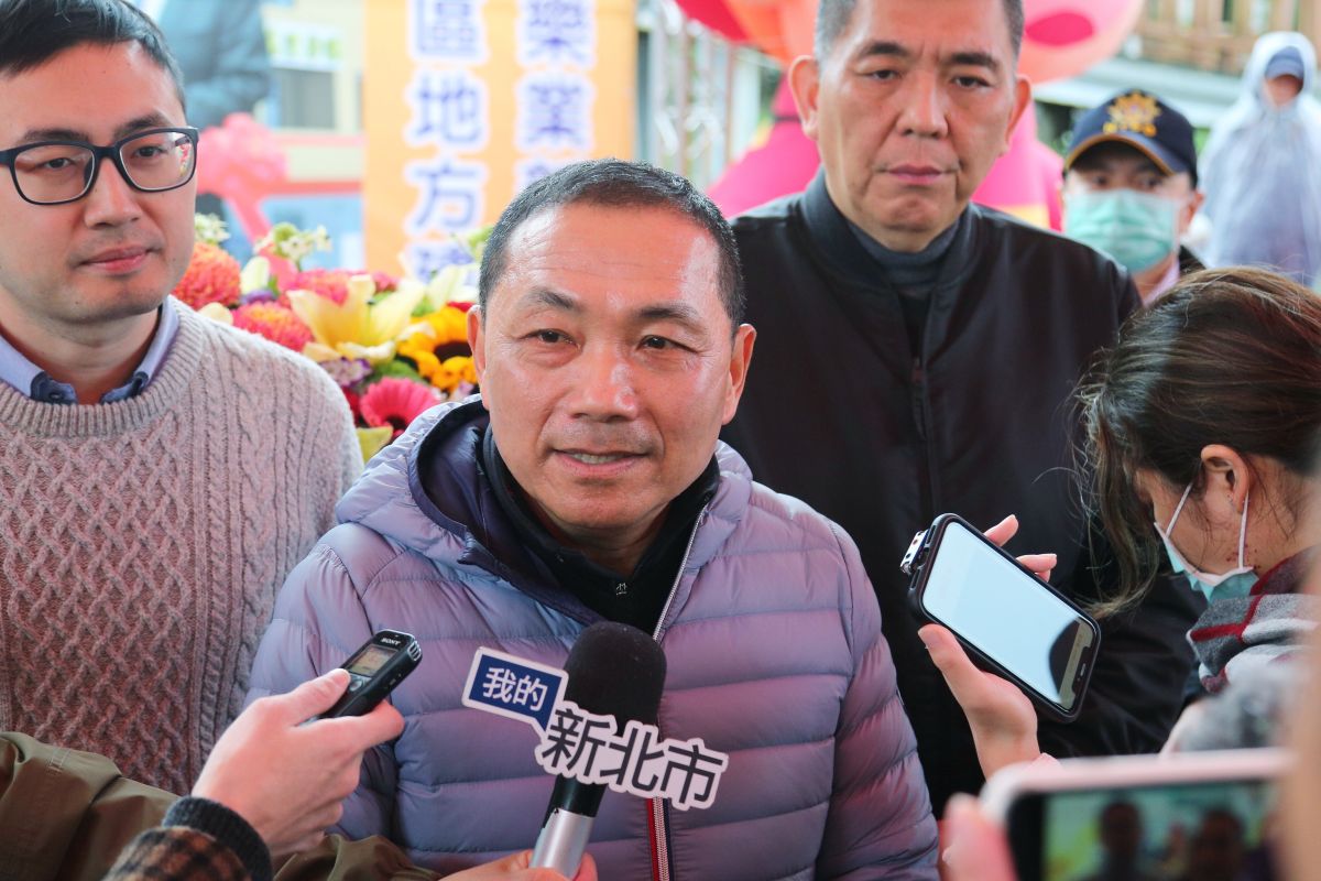 ▲新北市長侯友宜回應，以針對旅行團接觸過的地點做大清掃，不過遊客路徑還無法完全掌握，「防疫只能做到夠，不能做到不足。」（圖／新聞局提供）