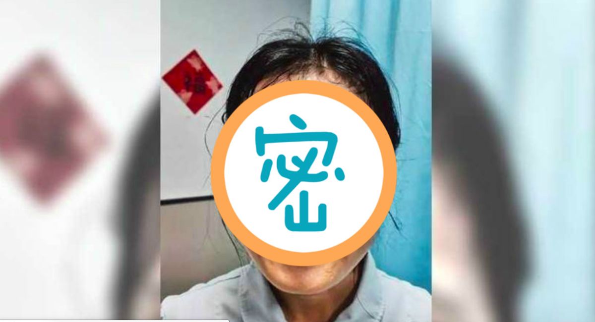 ▲一名醫護師執勤12小時後，脫下防護服後模樣曝光。（圖／翻攝張曉磊微博）
