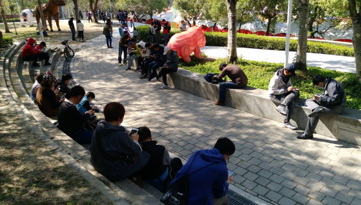 ▲稀有寶可夢遍及台中，活動首日就吸引全台各地的訓練家「集合」台中。 (圖／柳榮俊翻攝2020.2.7)