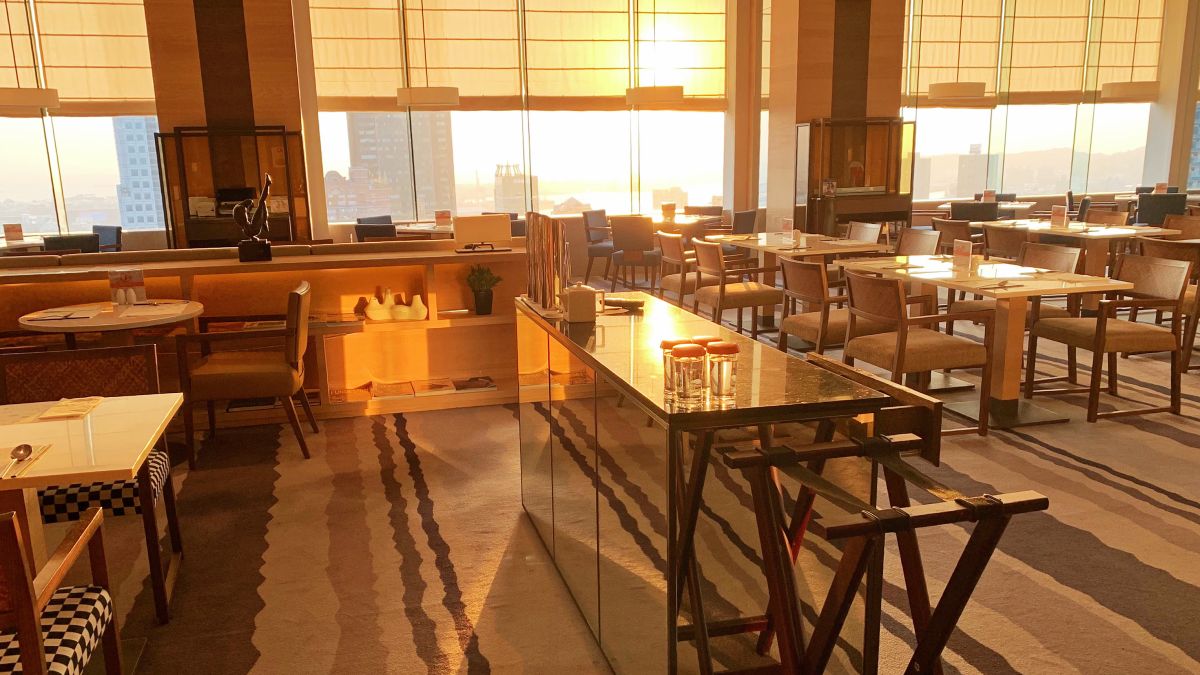 ▲ 為迎接浪漫的情人節，各大飯店、餐廳祭出「愛你愛妳」限定禮遇，不只美酒佳餚，還能坐擁高空美景。（圖／記者陳美嘉攝）