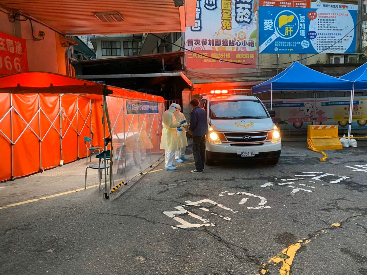 ▲男童父親強調，當天等待時間實在是太長了，加上兒子的症狀有明顯加劇，於是便提出自行轉院的要求，卻遭到基隆醫院指稱這樣會有醫療問題。（示意圖／NOWNEWS資料庫）