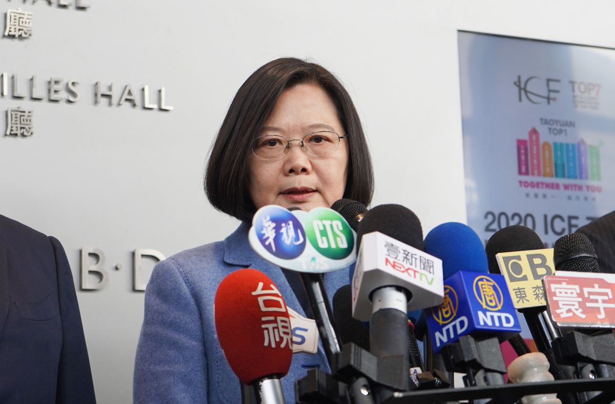 ▲蔡英文解釋，衛生紙原料是紙漿、口罩的主要原料是不織布，兩者原料不一樣，原料供給都沒有問題，也不會出現短缺現象。（圖／記者李春台攝, 2020.02.10）