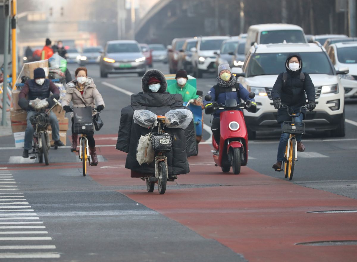 ▲ 2019 新型冠狀病毒疫情仍在延燒，但 10 日已有部分企業陸續復工。（圖／美聯社／達志影像）