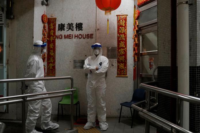 「糞管傳播」香港疑爆社區感染！半夜急撤大樓居民
