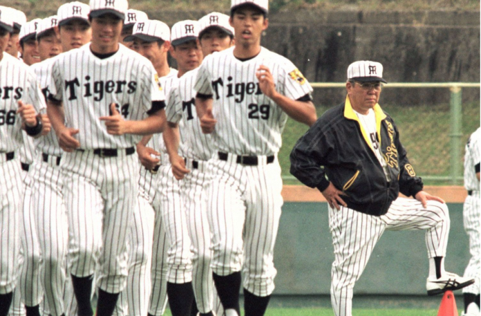 ▲野村克也在1999年出任阪神虎隊的監督。（圖／共同社）