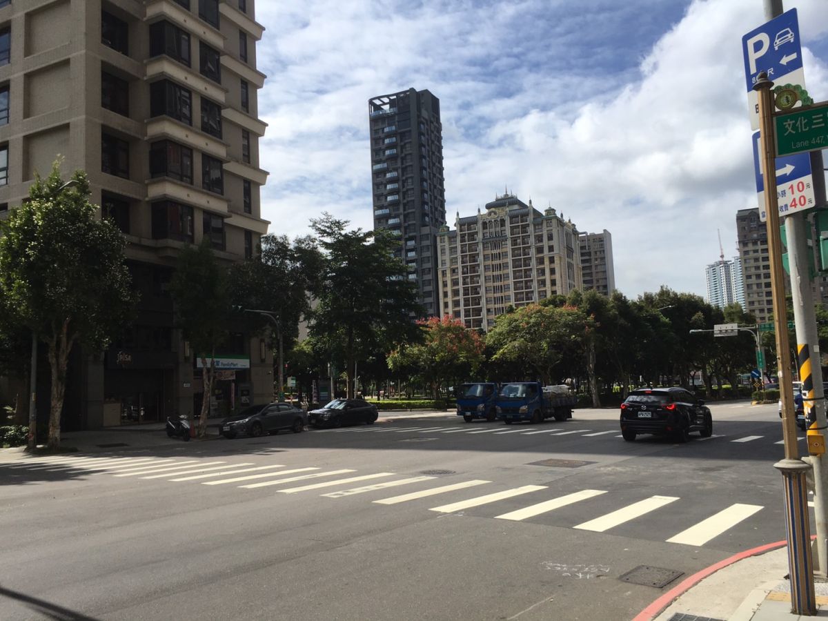 ▲林口新市鎮移居人口增加多，店面交易量增價漲，惟住宅價格未回到高點。（圖／信義房屋提供）