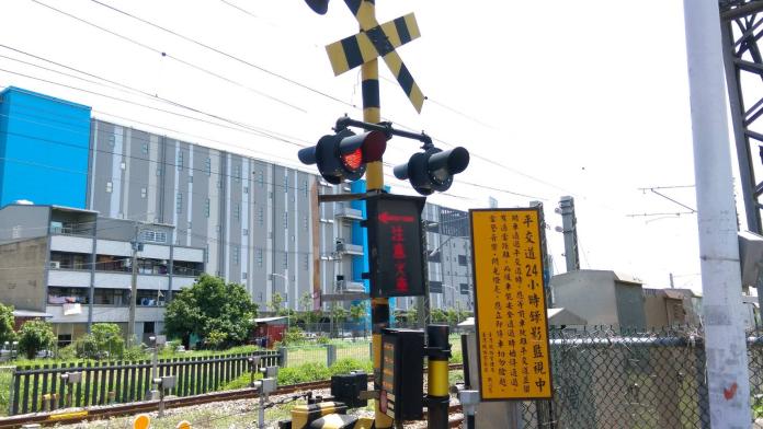 台鐵293處平交道增自動偵測系統　估明年底完工
