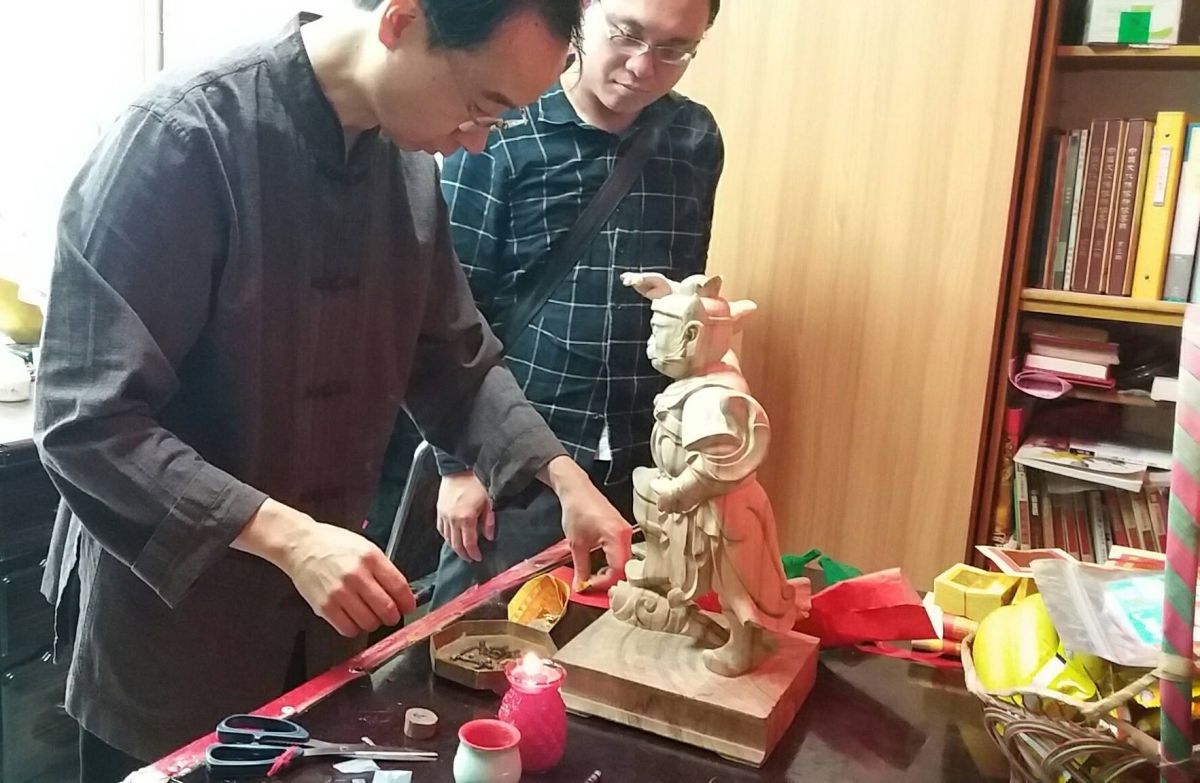 神像雕刻示意圖。（圖／翻攝自聖豐神像雕刻-神像整修粉專）