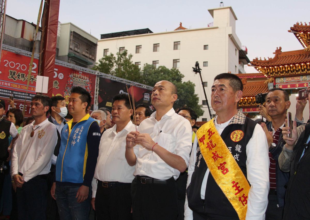 韓國瑜近來專心市政，減少對政治議題發言，卻在傅崐萁恢復黨籍案中被無端捲入。 (圖/高雄市府提供)