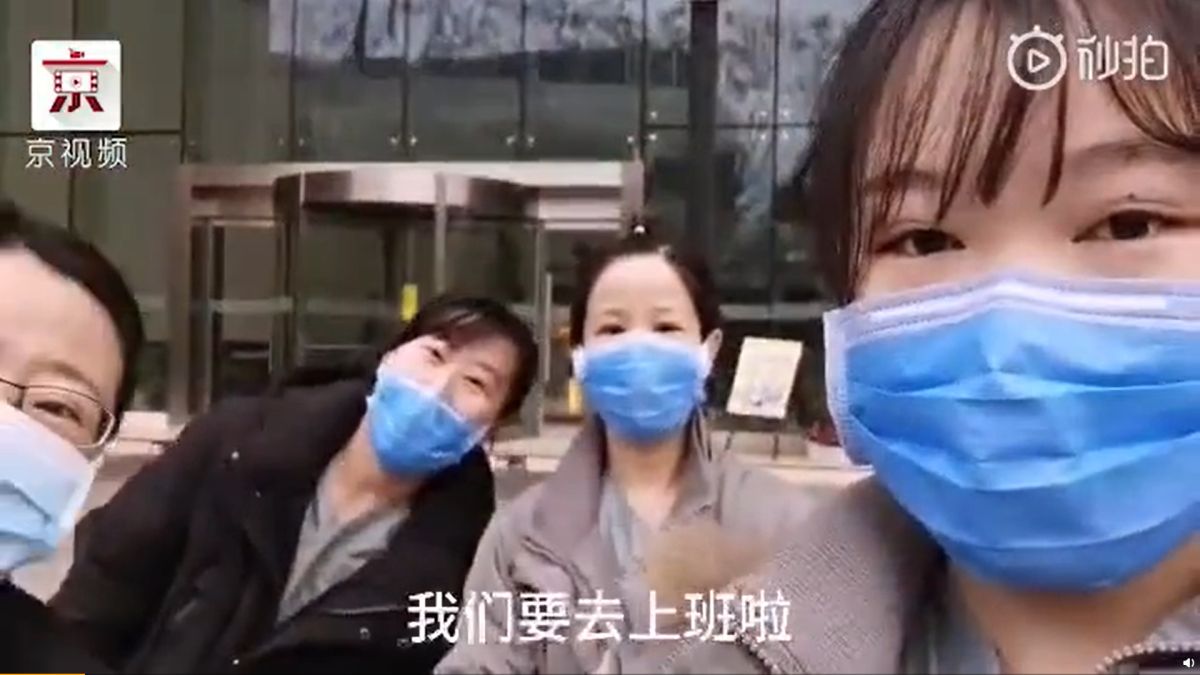 ▲火神山醫院感染科護理師楊春萌記錄下與夥伴們的一天工作情形。（圖／翻攝微博）