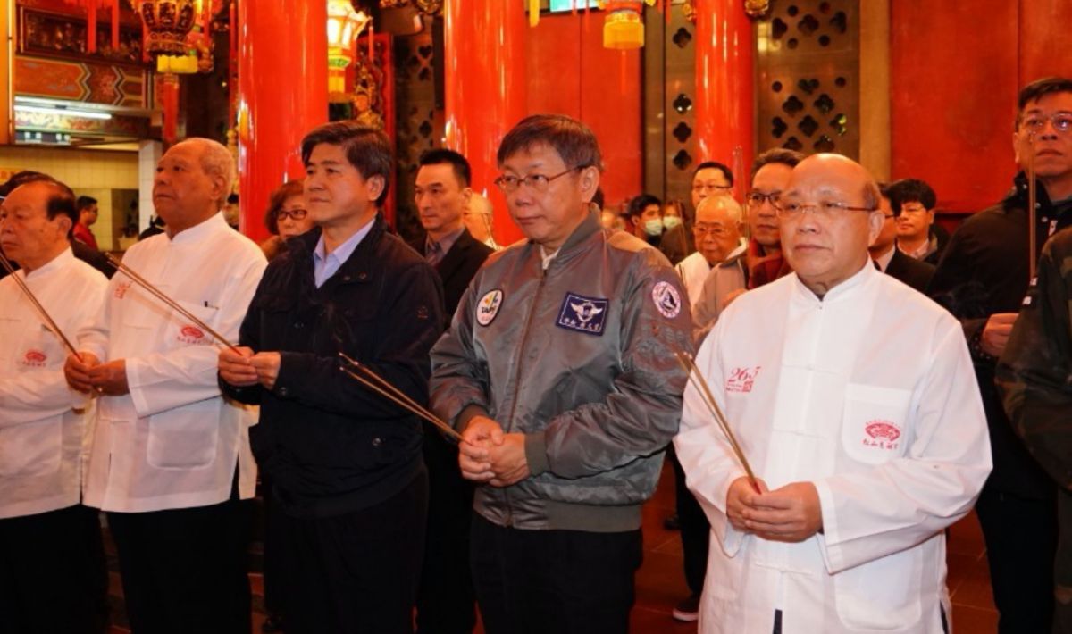 ▲台北市長柯文哲18日上午出席台北松山慈祐宮舉辦的護國禳瘟清醮法會，並且擔任主祭。（圖／台北市政府提供）