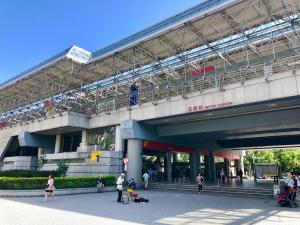 ▲捷運北投站房價相較前幾站便宜又保值,成為年輕首購通勤族首選。(圖/信義房屋提供) ▲捷運北投站房價相較前幾站便宜又保值,成為年輕首購通勤族首選。(圖/信義房屋提供)