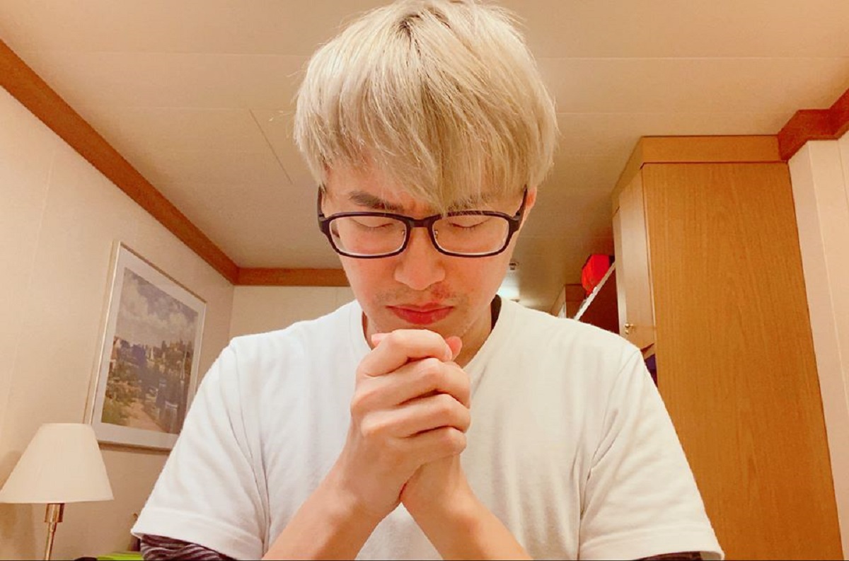 ▲台灣魔術師陳日昇 20 日於臉書發文指出，自己恐因檢驗報告來不及拿到，而登不上包機返台，被丟包在日本。（圖／翻攝陳日昇臉書）