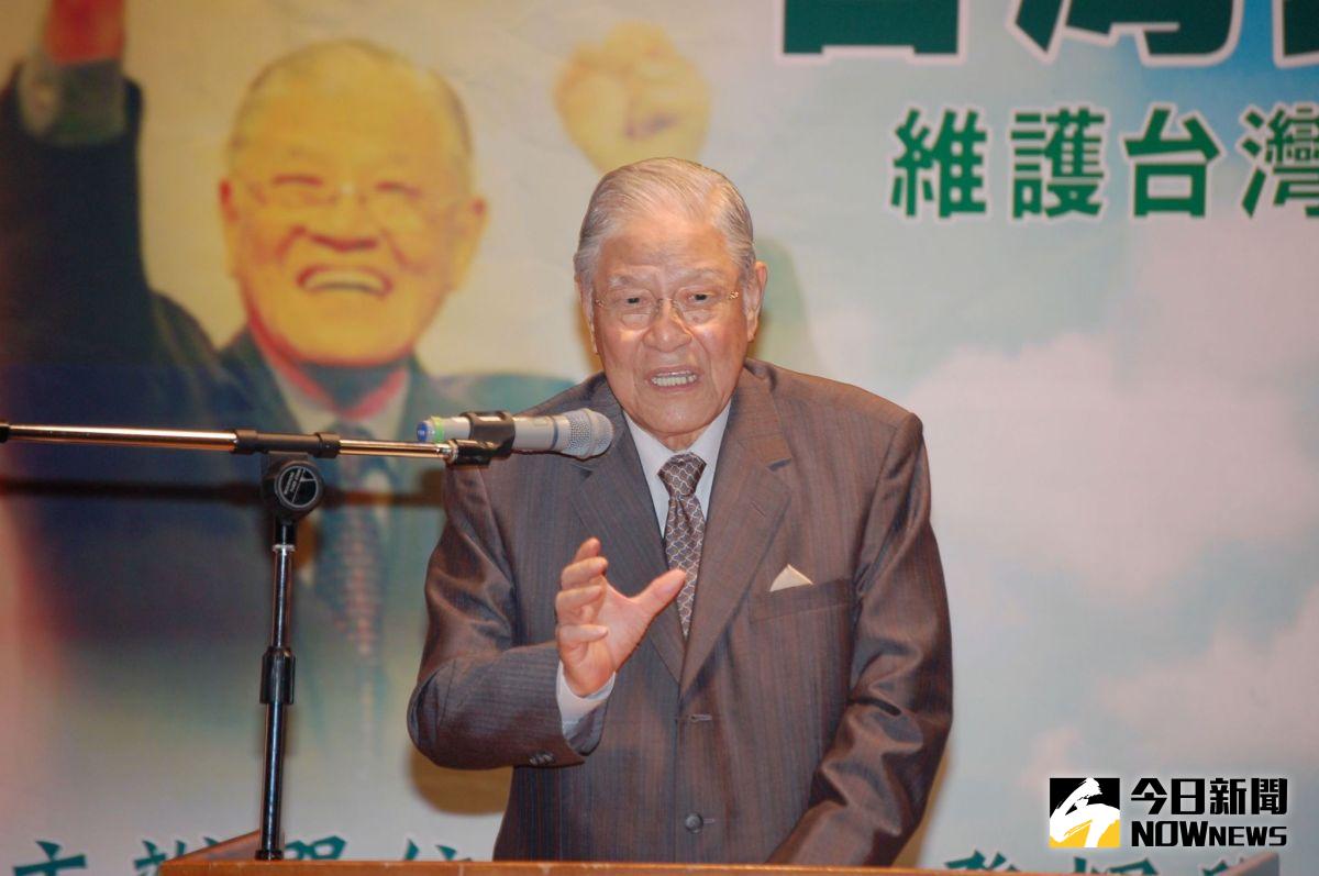 ▲前總統李登輝明（13）日在濟南教會舉行入殮火化禮拜後，移靈車隊將繞行總統府一周做最後巡禮。（圖／NOWnews攝影中心）