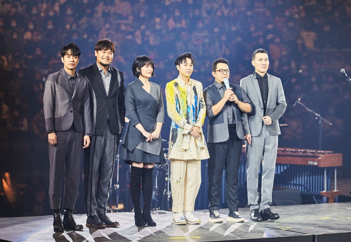 ▲蘇打綠昨驚喜合體。（圖／環球音樂）