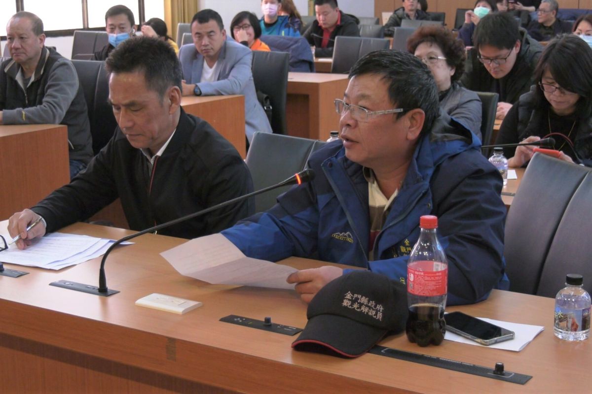 ▲金門各觀光產業代表拜會楊鎮浯，希望縣府提供刺激觀光對策。（圖／蔡若喬攝, 2020.02.24）