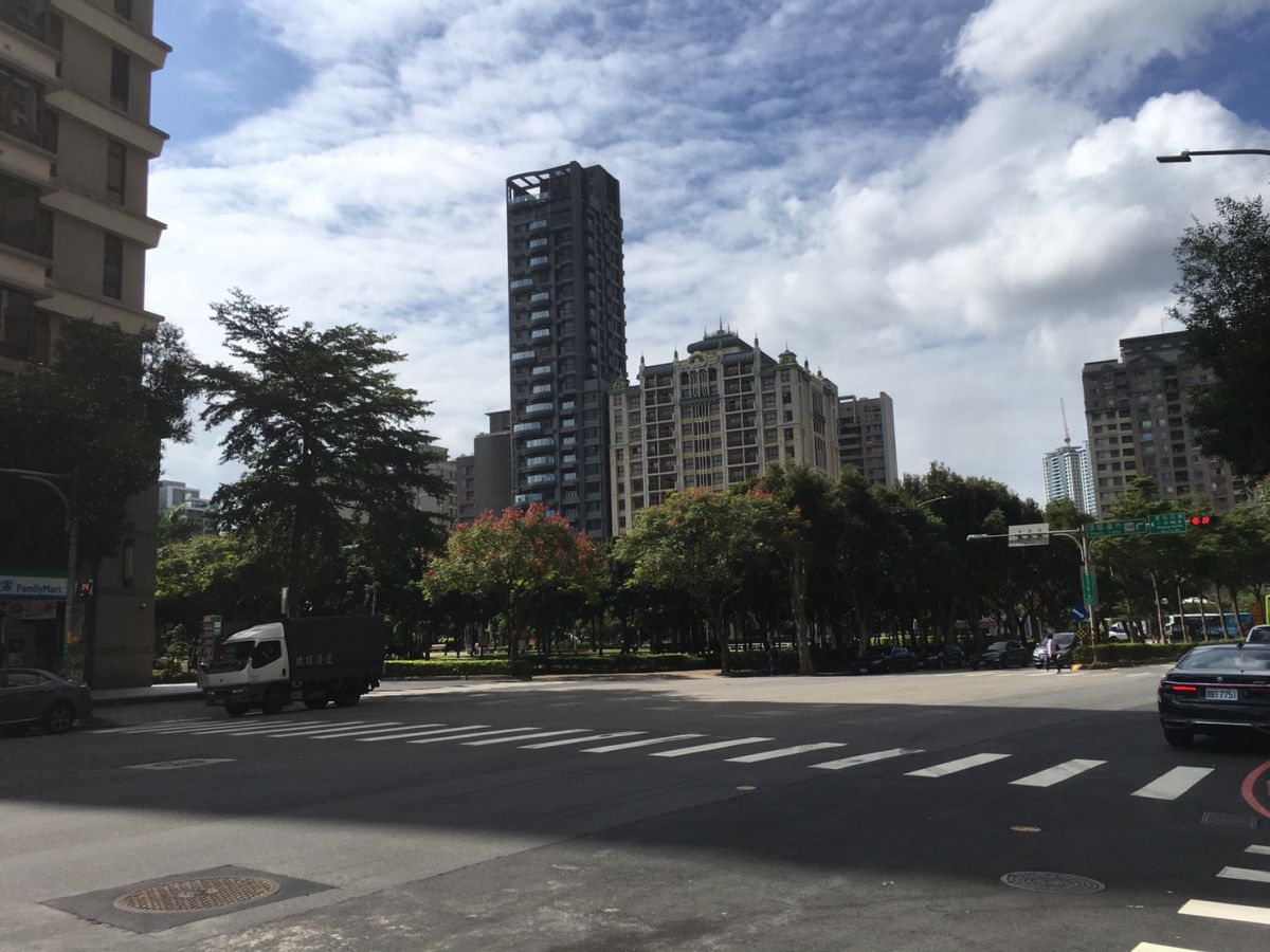 ▲安新建經履約保證業務經理張凱智表示，雖然疫情仍在延燒，預期房價下跌機率低。（圖／信義房屋提供）