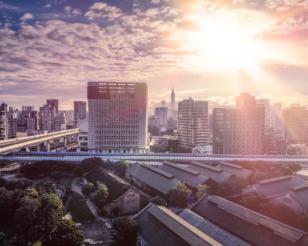 ▲房產業在這一波武漢肺炎疫情受傷慘重，但若能藉此時選擇打好基礎，也能帶動新一波產業轉型。（圖／Unsplash）