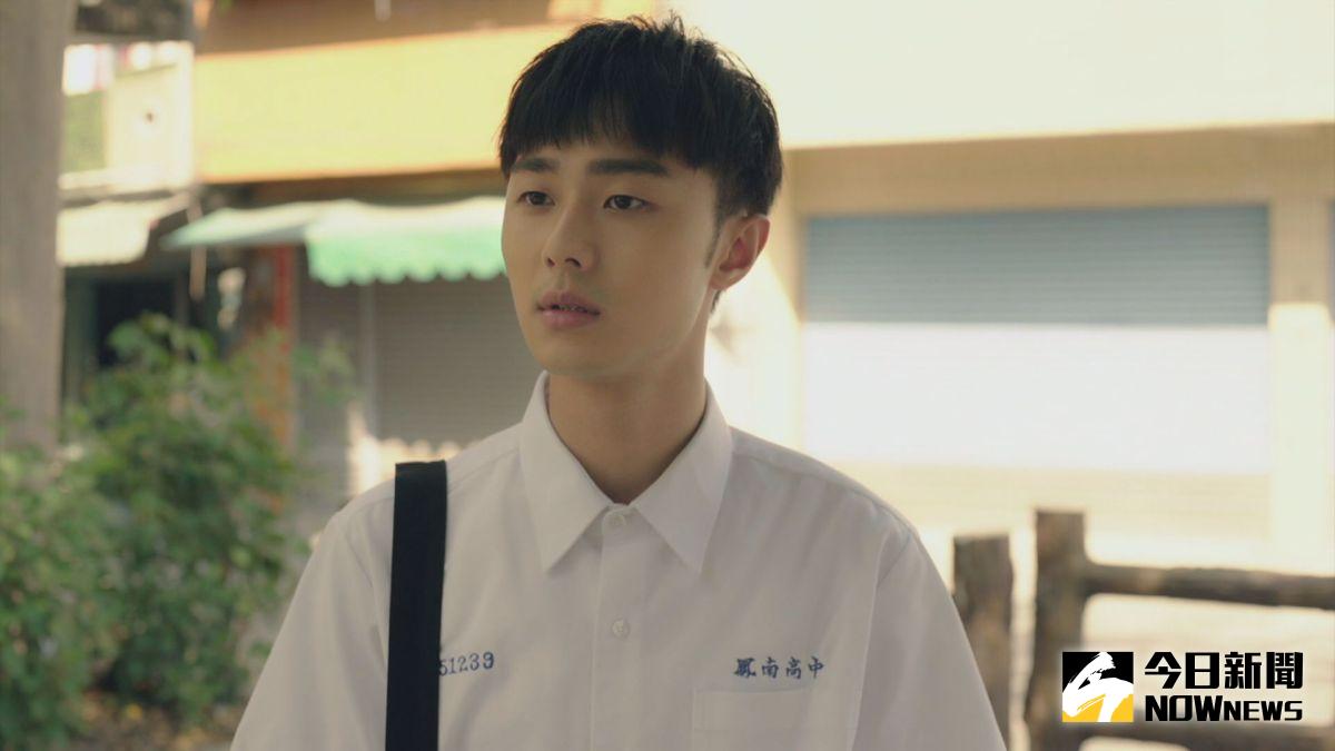 ▲施柏宇自曝喜歡姐姐型。（圖／中天娛樂台提供）