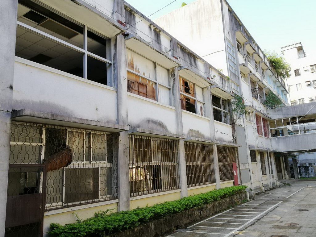 ▲舊省政府教育廳建物長期閒置，不見有效利用，設施嚴重損壞破舊。 (圖／林重鎣攝2020.2.26)