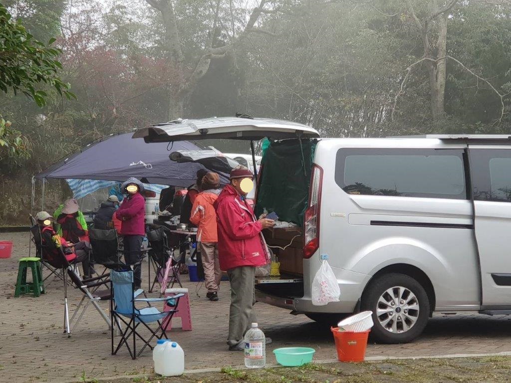 ▲遊客不當使用阿管處現有設施，如告誡、勸導無效，可能吃上罰單。（圖/阿管處提供，2020.02.26）