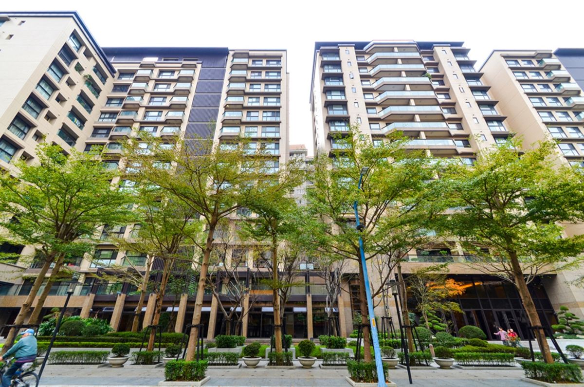 ▲金融聯徵中心最新公布去年第四季數據，房貸利率創近10年單季新低。（圖／信義房屋提供）