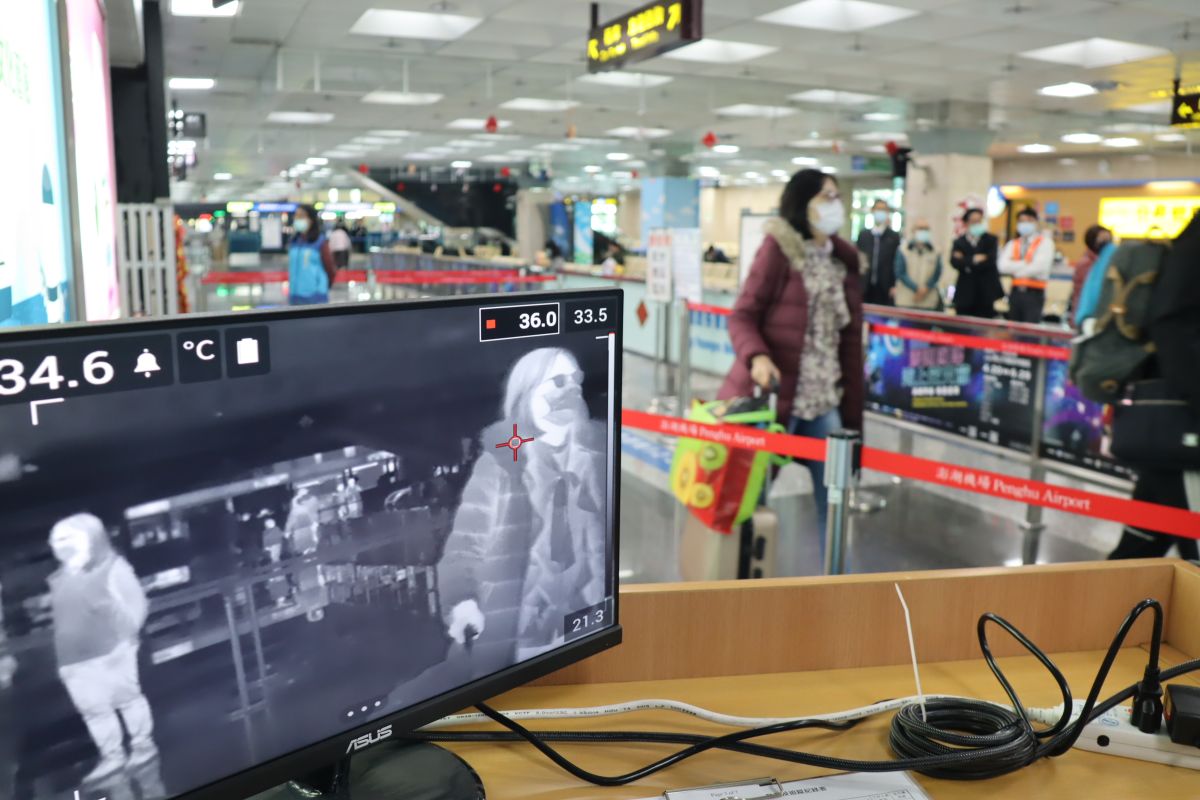 ▲賴峰偉批中央防疫有時間差，1位陸配自大陸四川返台入境澎湖時主動前往報到，不過卻一直到26日傍晚，民政處尚未接到中央疫情中心的通報。（圖／記者張塵攝，2020.02.26）