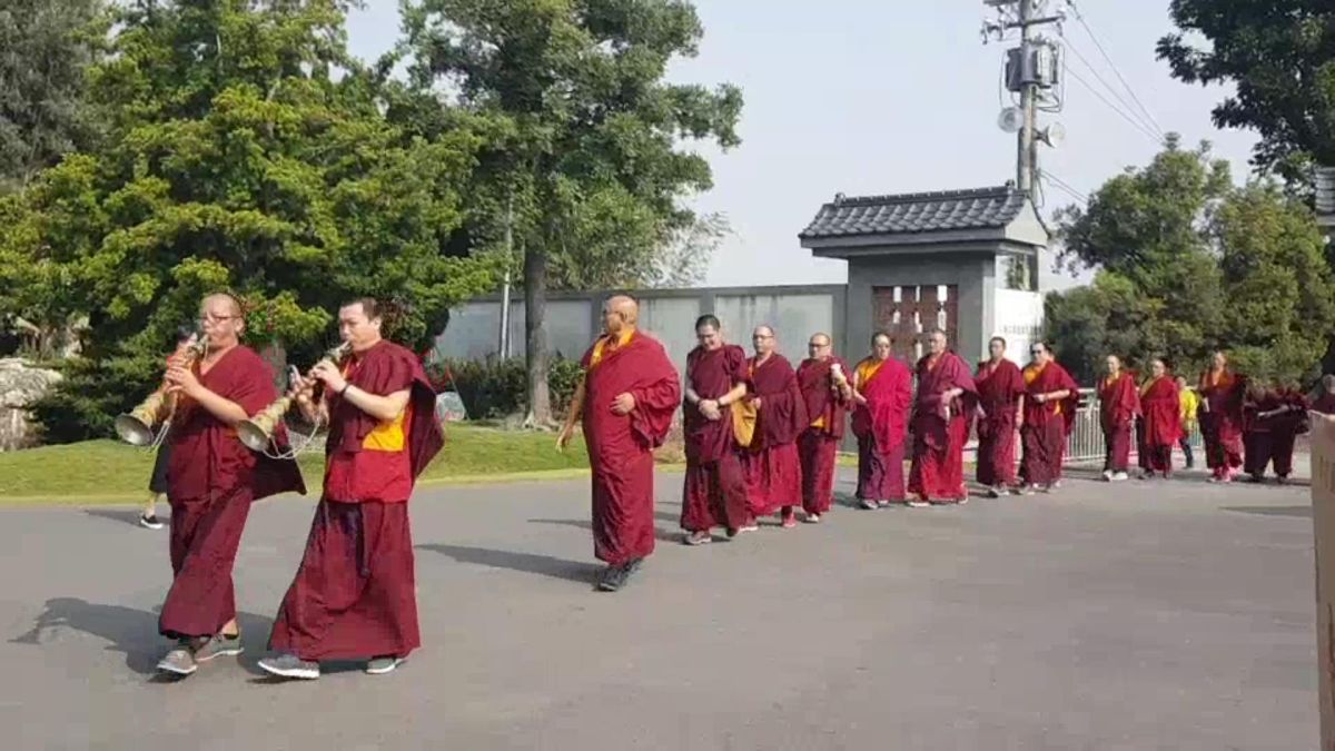 ▲彰化萬景藝苑敦請20位喇嘛現身萬景藝苑園區內，在龍迦仁波切引領下，舉行「除疫息災法會」，希望台灣能安全度過這波疫情。（圖／記者陳雅芳攝，2020.02.28）