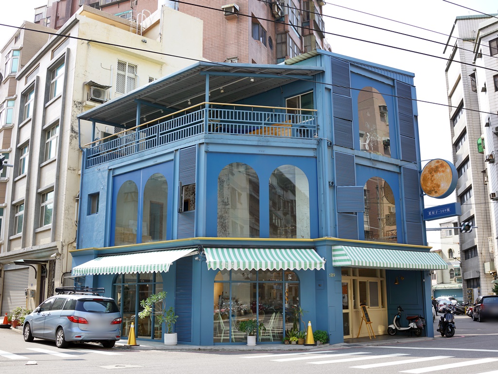 ▲藍屋子109號就坐落在金竹路109號，舊社國小旁。（圖／牛牛肥滋滋）