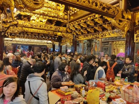 初五開工迎財神!命理師揭拜拜最佳吉時:「招財旺運整年賺不完」