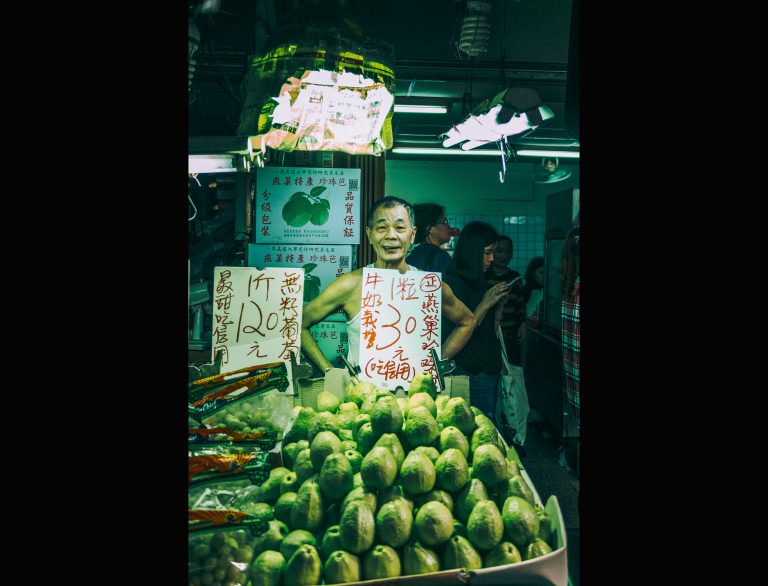 ▲台北漫步系列3 | Nightwalk: Taipei #3 。（圖／Courtesy of Behance/Przemek Krawczykowski）