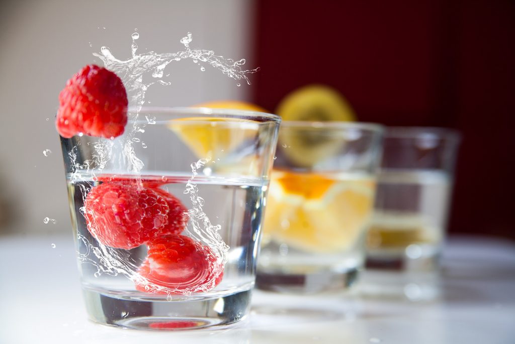 ▲多喝水能讓代謝好、皮膚好。（圖／ pixabay）