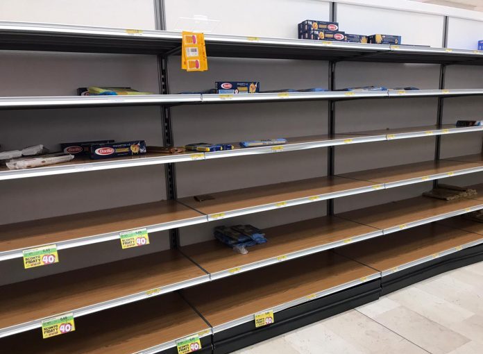 全球爆「囤貨潮」搶不到！澳洲超市「人性化對策」被讚爆
