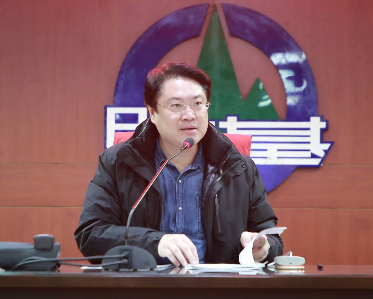 ▲林右昌視察居家檢疫中心（圖／基隆市府提供）