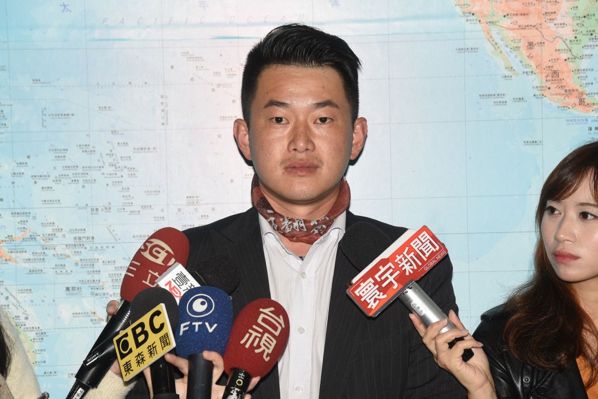 台灣基進立委陳柏惟認為江啟臣會贏下國民黨主席補選。 (圖/記者陳明安攝)